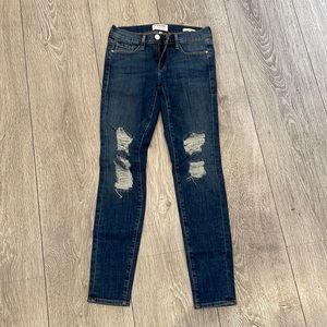 Frame Le Skinny De Jeanne skinny jeans. Size 26